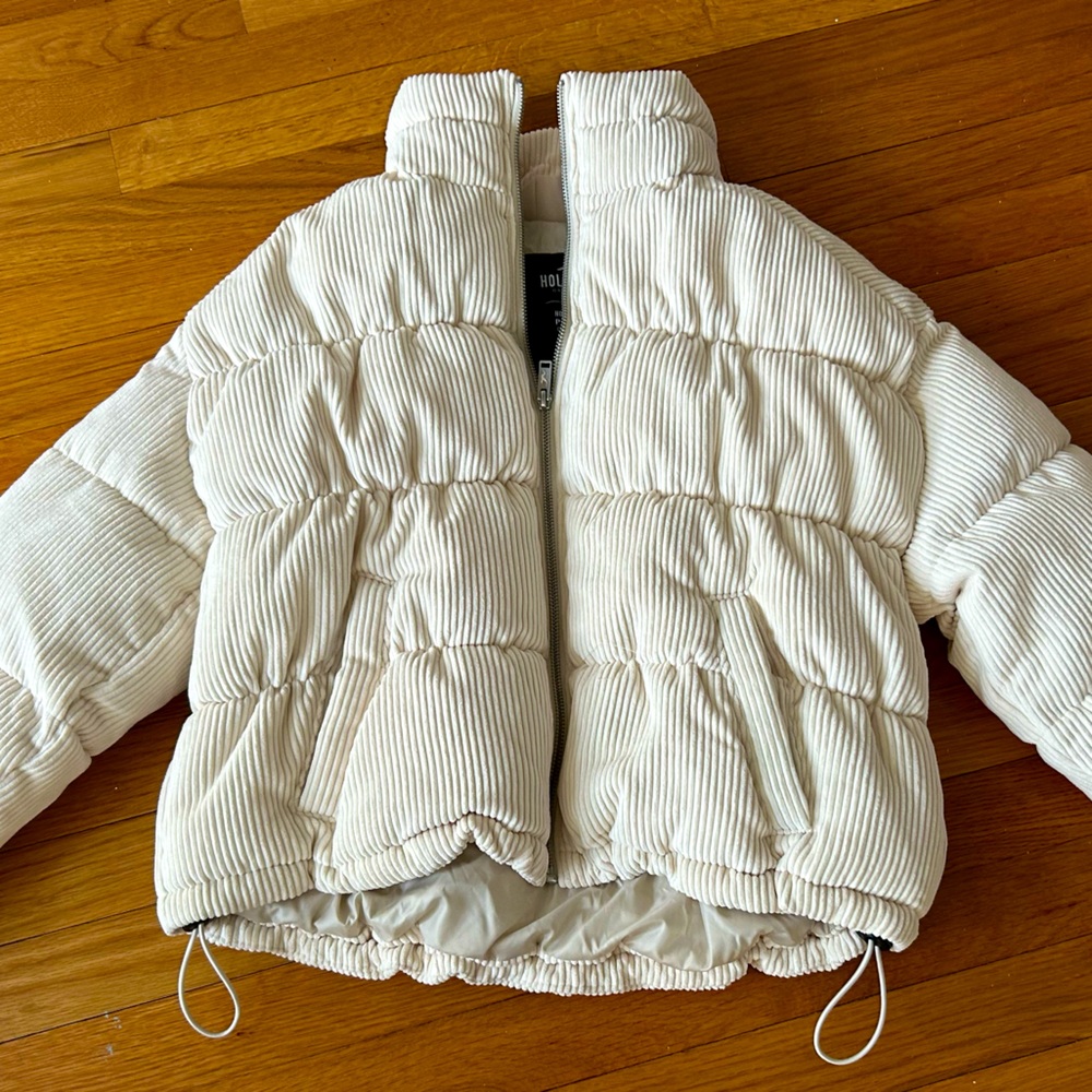 Hollister White Puffer Jacket